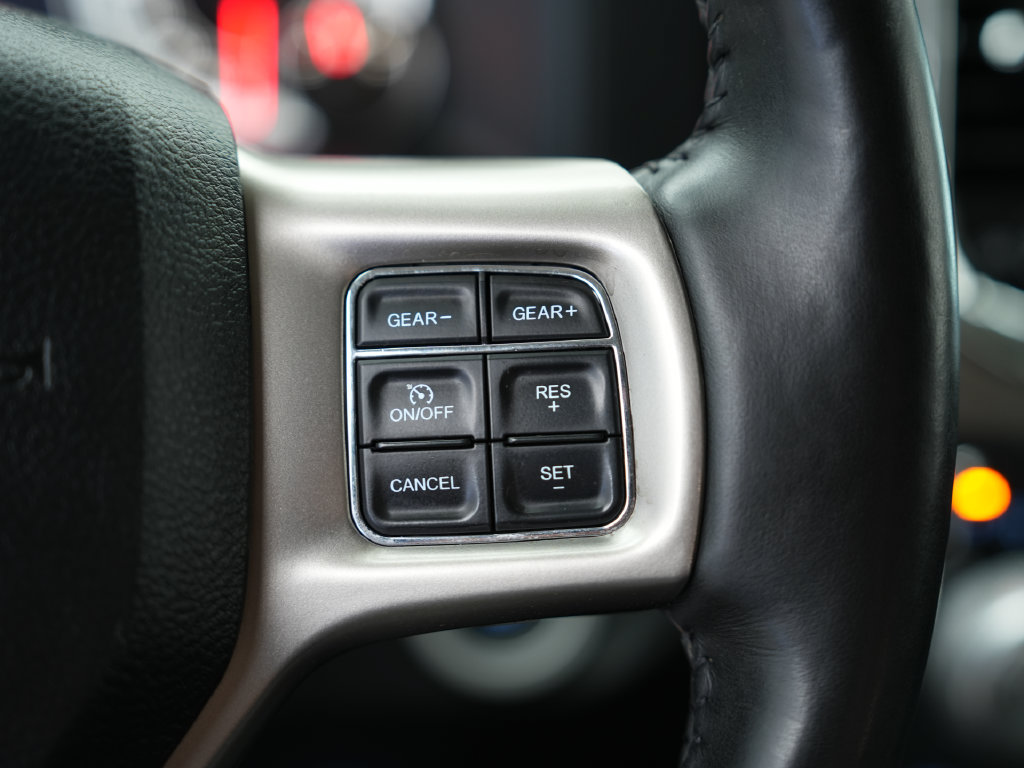 Used 2018 RAM 1500 Laramie w/ Convenience Group AWD/4WD image 14