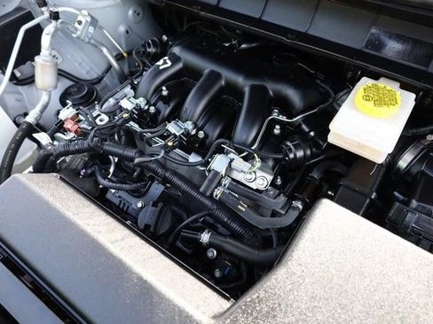 Certified 2025 Nissan Pathfinder SV AWD/4WD image 28