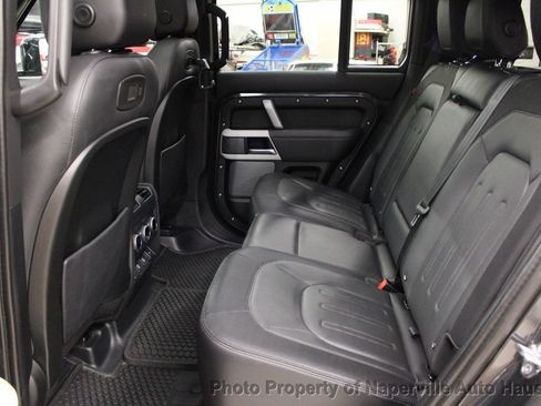 Used 2022 Land Rover Defender 110 X-Dynamic HSE AWD/4WD image 29