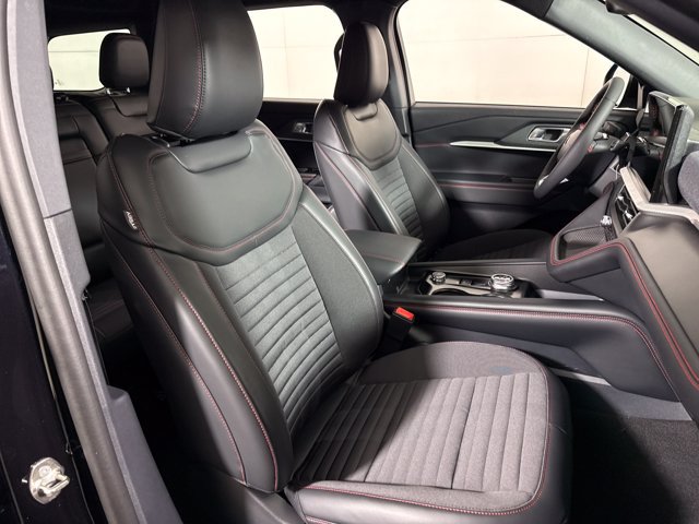 New 2026 Ford Explorer ST-Line w/ ST-Line Street Pack AWD/4WD image 14