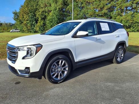Used 2023 GMC Terrain SLT w/ Tech Package image 5