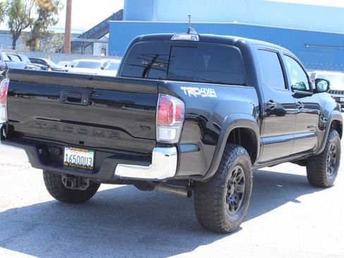 Used 2023 Toyota Tacoma TRD Off-Road AWD/4WD image 5