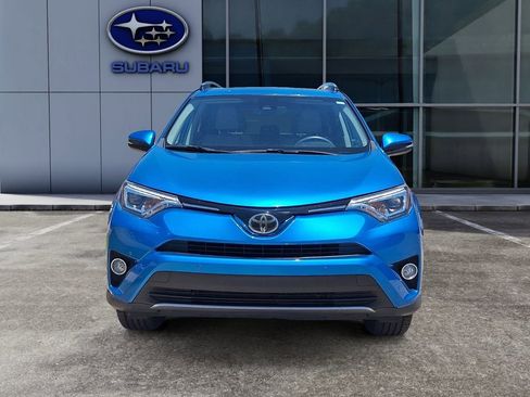 Used 2017 Toyota RAV4 Limited FWD image 3