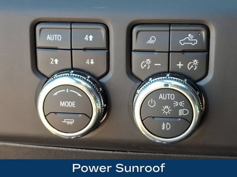 Used 2026 GMC Sierra 2500 AT4 w/ AT4 Premium Plus Package AWD/4WD image 9