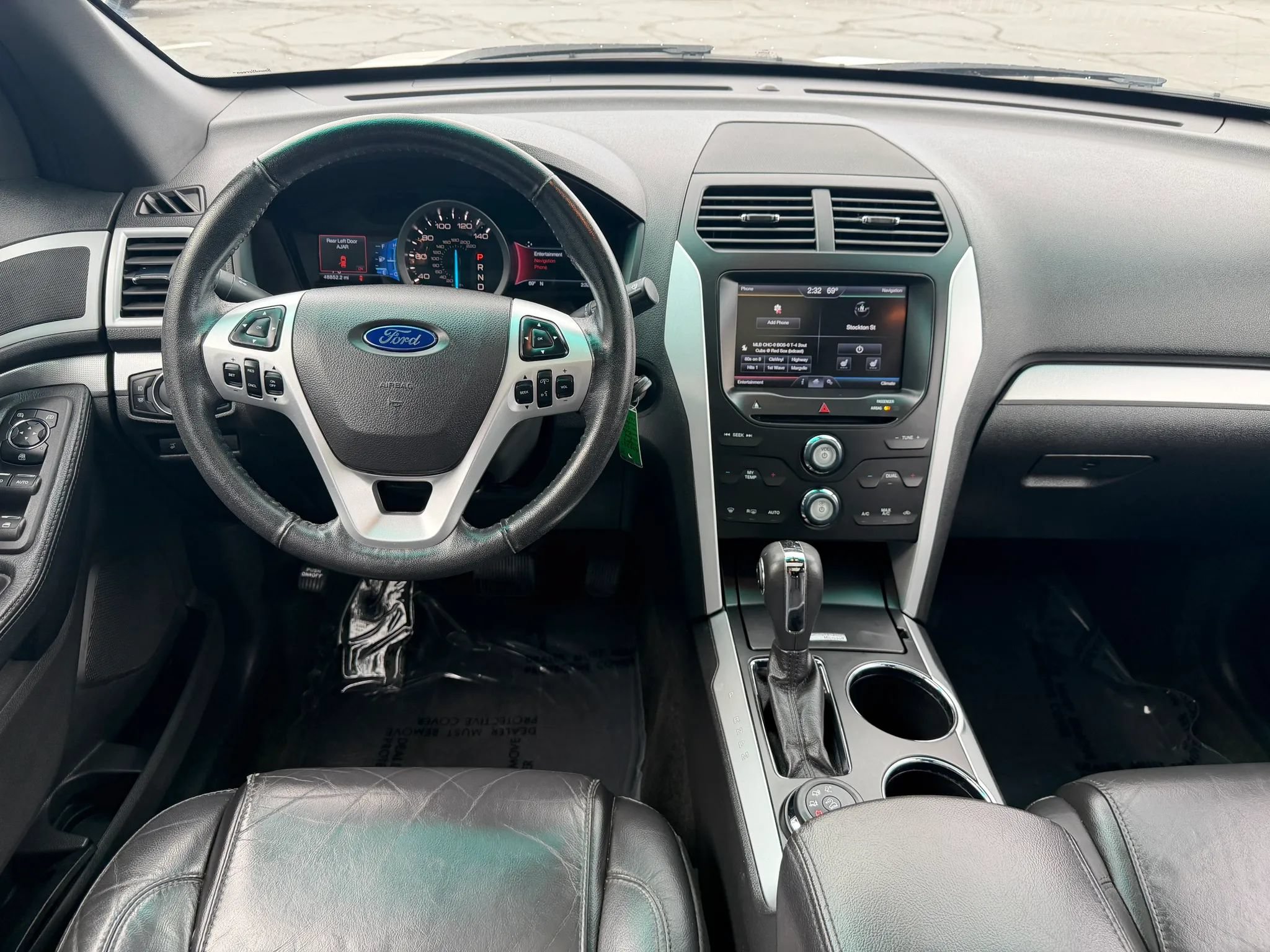 Used 2014 Ford Explorer XLT w/ Equipment Group 202A AWD/4WD image 23