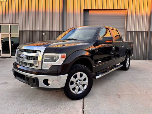 Used 2014 Ford F150 XLT w/ Equipment Group 302A Luxury image 1