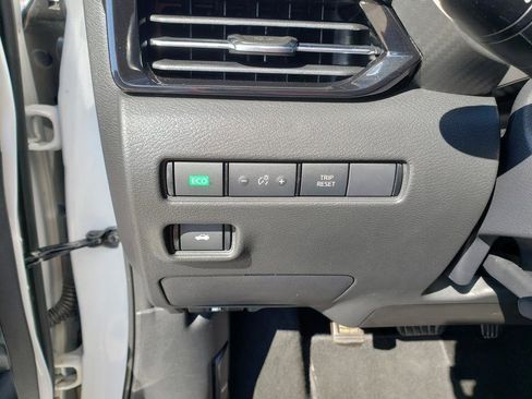 Certified 2021 Nissan Sentra SR w/ Trunk Package image 30