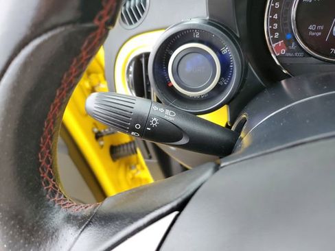 Used 2016 FIAT 500 Abarth w/ Comfort/Convenience Group image 14