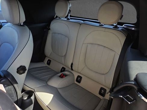 Used 2019 MINI Cooper S w/ Signature Upholstery Package FWD image 5