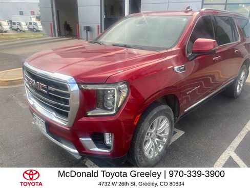 Used 2022 GMC Yukon XL SLT w/ SLT Premium Package AWD/4WD image 1