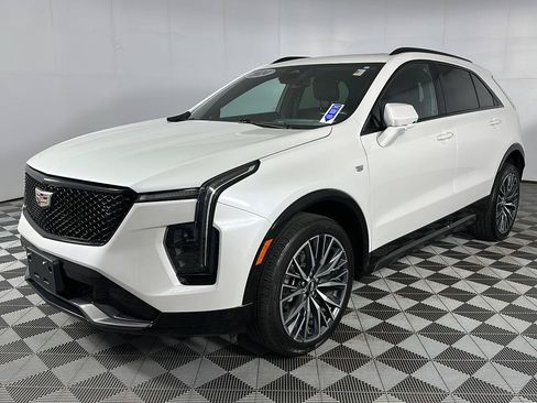 Used 2024 Cadillac XT4 Sport w/ Cold Weather Package AWD/4WD image 3