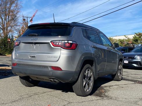Used 2018 Jeep Compass Limited image 3