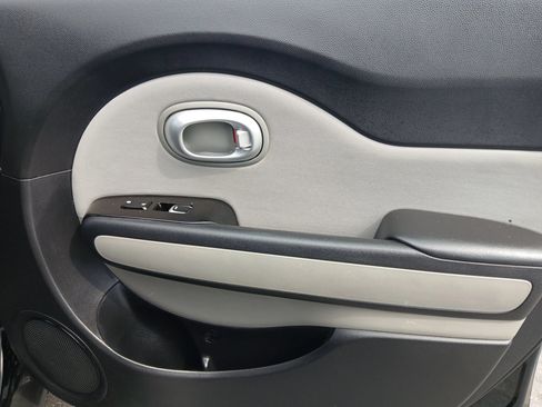 Used 2018 Kia Soul FWD image 23