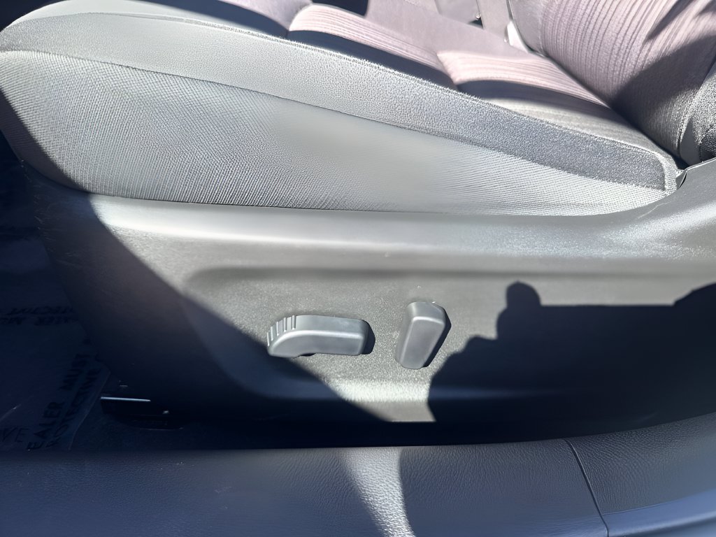 Used 2023 Nissan Altima 2.5 SV FWD image 10