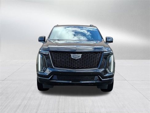 New 2026 Cadillac Escalade ESV Platinum Sport w/ LPO, ONYX Package image 2