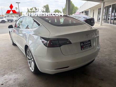 Used 2018 Tesla Model 3 Long Range RWD image 5