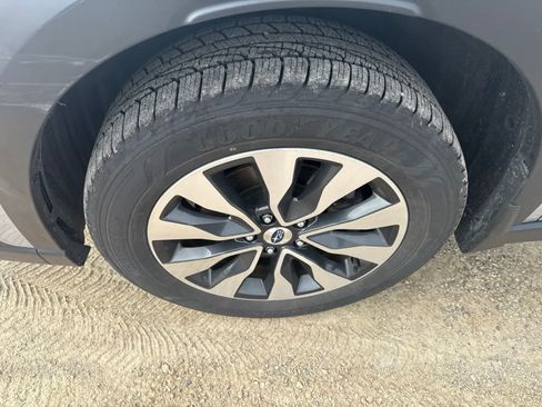 Used 2024 Subaru Outback Limited AWD/4WD image 6