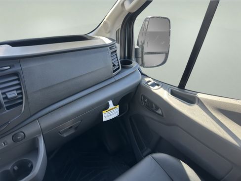 New 2026 Ford Transit 250 148 Medium Roof image 17