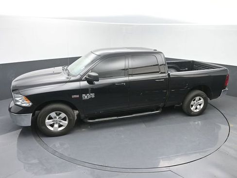 Used 2020 RAM 1500 Classic SLT RWD image 30