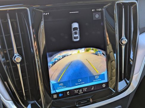 Used 2024 Volvo S60 B5 Core image 19