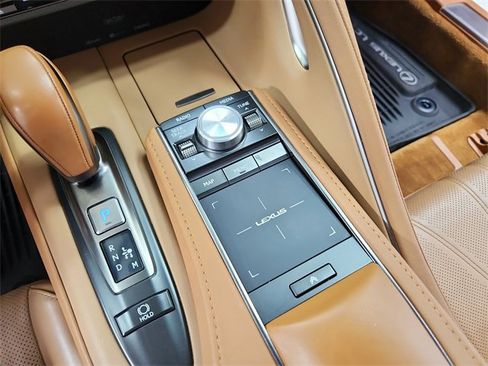 Used 2018 Lexus LC 500 Coupe image 33