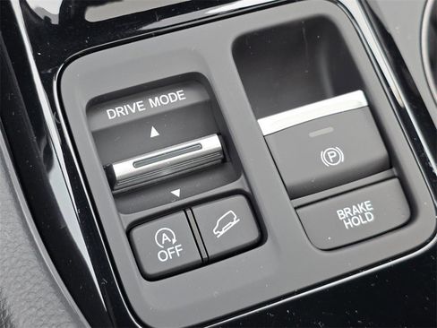 New 2025 Honda Pilot TrailSport image 9