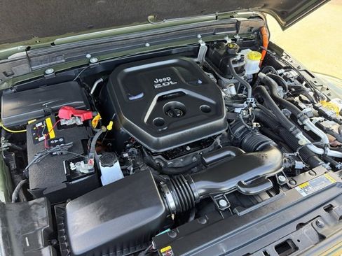 Used 2021 Jeep Wrangler Unlimited Sahara image 29