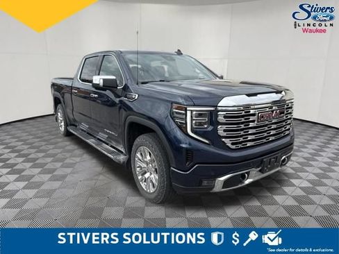 Used 2023 GMC Sierra 1500 Denali w/ Technology Package AWD/4WD image 3