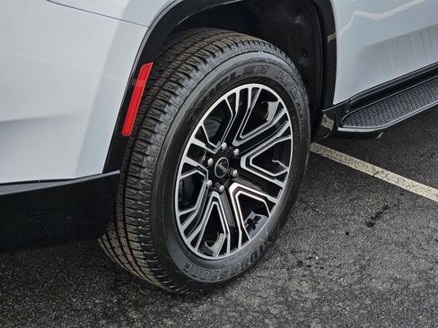 New 2026 Jeep Grand Wagoneer image 8