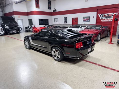 Used 2007 Ford Mustang GT RWD image 37