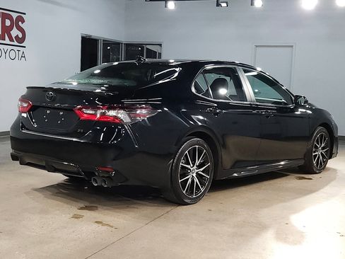 Used 2024 Toyota Camry SE image 7