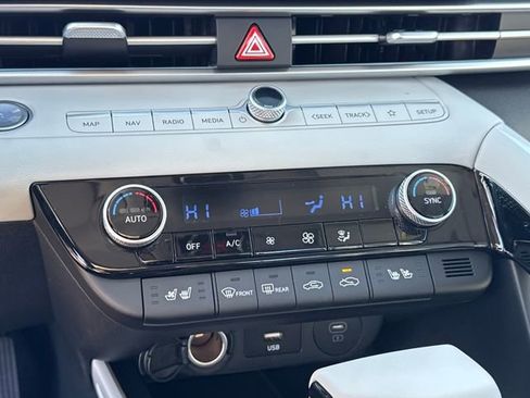 New 2026 Hyundai Elantra Limited image 21