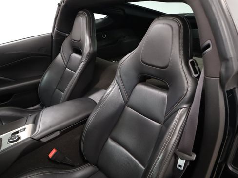 Used 2014 Chevrolet Corvette 2dr Cpe w/1LT RWD image 19