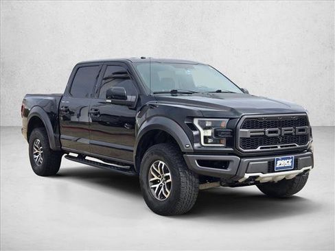 Used 2017 Ford F150 Raptor w/ Equipment Group 802A Luxury image 3