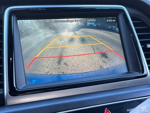 Used 2019 Hyundai Sonata Limited image 19