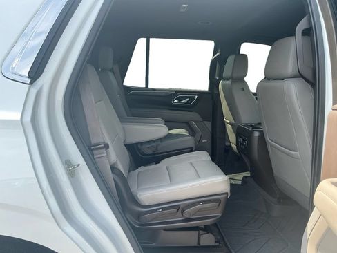 Used 2022 Chevrolet Tahoe LT w/ Luxury Package AWD/4WD image 23