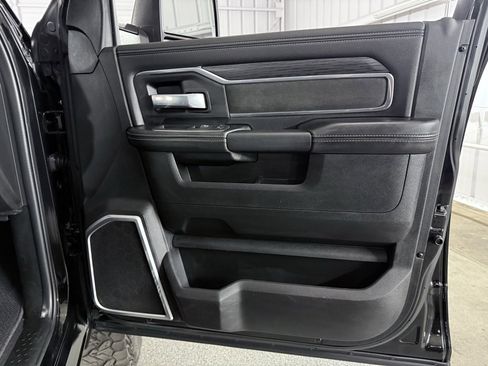 Used 2023 RAM 3500 Laramie w/ Night Edition image 33