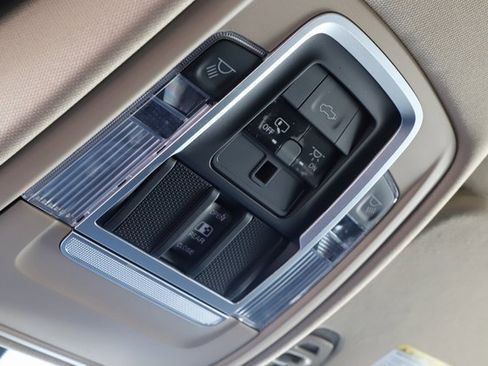 Used 2020 RAM 1500 Laramie image 40