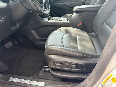 Used 2021 Chevrolet Equinox Premier FWD image 18