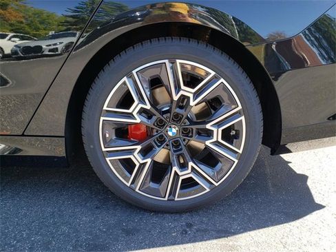 New 2026 BMW 530i xDrive w/ M Sport Package image 27