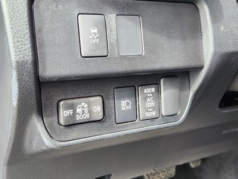 Used 2021 Toyota Tacoma TRD Sport w/ Technology Package image 24