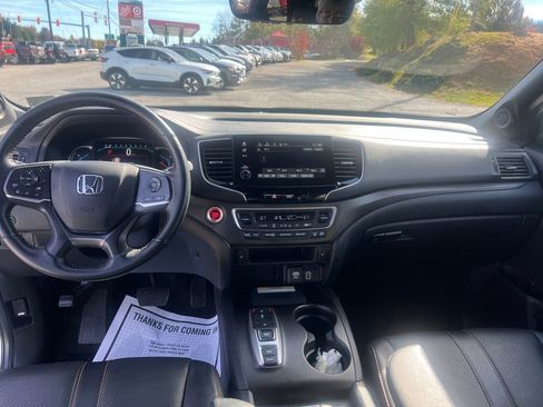 Used 2022 Honda Pilot TrailSport image 12