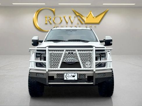 Used 2021 Ford F450 Lariat w/ Lariat Ultimate Package image 3