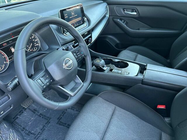 Used 2026 Nissan Rogue SV FWD image 11