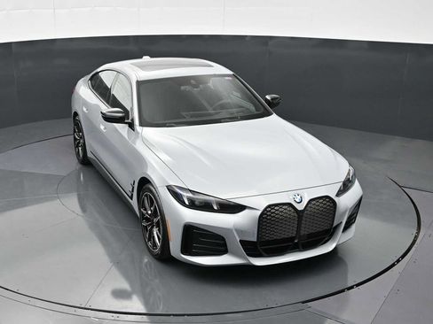 New 2026 BMW i4 eDrive40 w/ M Sport Package RWD image 19