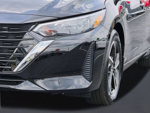 Used 2025 Nissan Sentra SV w/ All-Weather Package FWD image 9