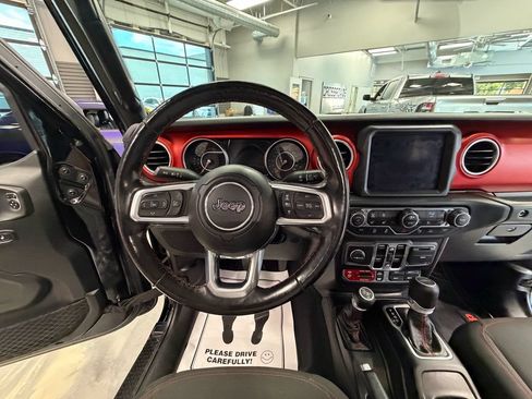 Used 2020 Jeep Gladiator Rubicon AWD/4WD image 8
