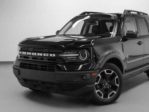 Used 2022 Ford Bronco Sport Outer Banks w/ Tech Package AWD/4WD image 7