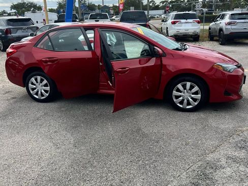 Used 2019 Toyota Corolla L image 10