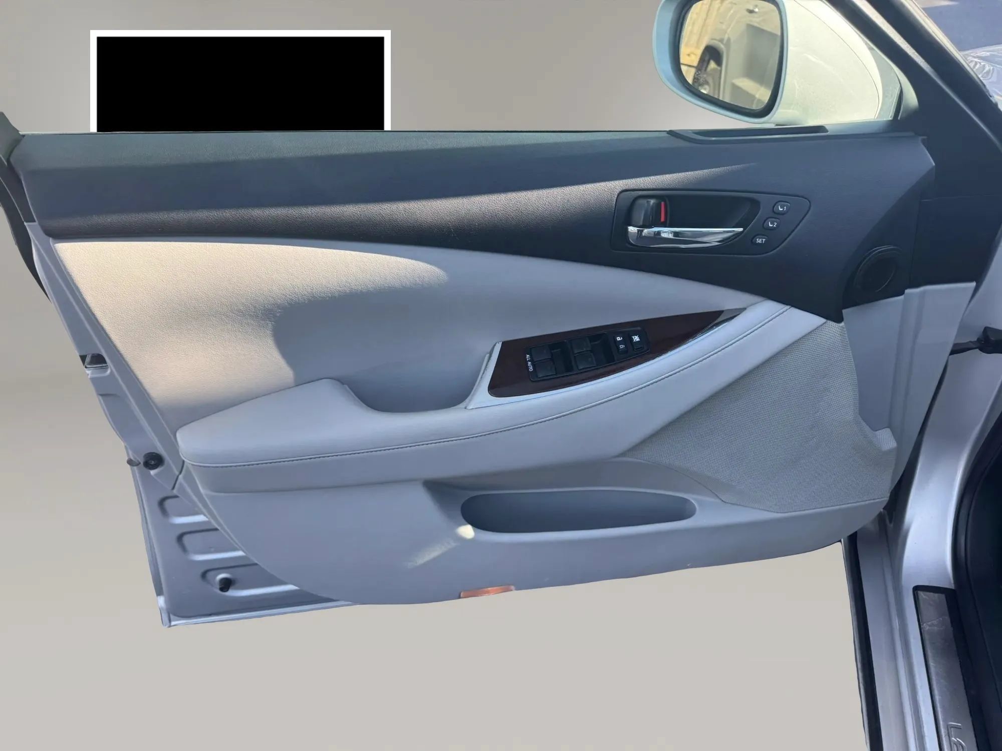 Used 2010 Lexus ES 350 w/ Preferred Accessory Package FWD image 12